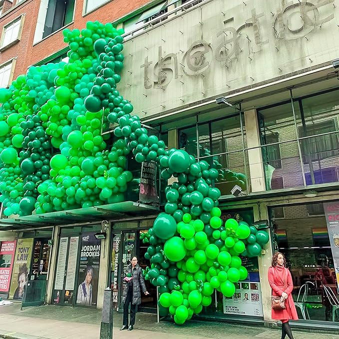 PartyWoo Green Balloons, 85 pcs Green Balloons Different Sizes Pack of 18 Inch 12 Inch 10 Inch 5 Inch for Balloon Garland Arch as Birthday Decorations, Wedding Decorations, Baby Shower Decorations