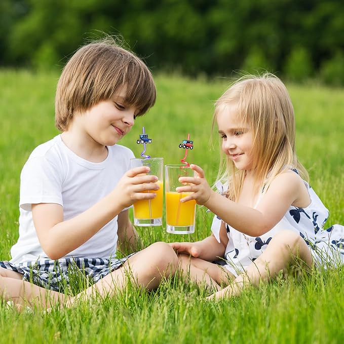 24 Pcs Vintage Classic Car Plastic Straws Vintage Car Theme Party Supplies Reusable Drinking Straw for Kids Teens Adults Birthday Party Supplies Favors Decorations